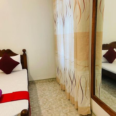 Ivana Homestay كاندي المظهر الخارجي الصورة