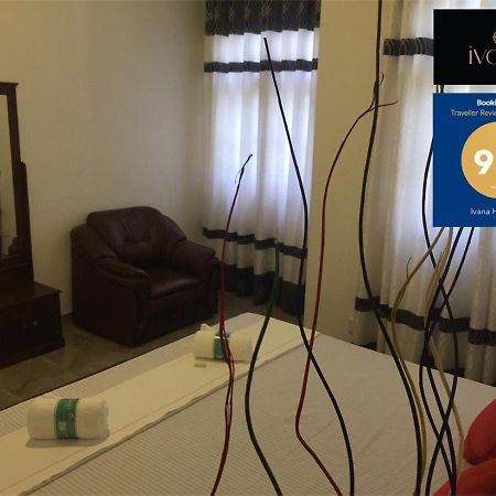 Ivana Homestay كاندي المظهر الخارجي الصورة